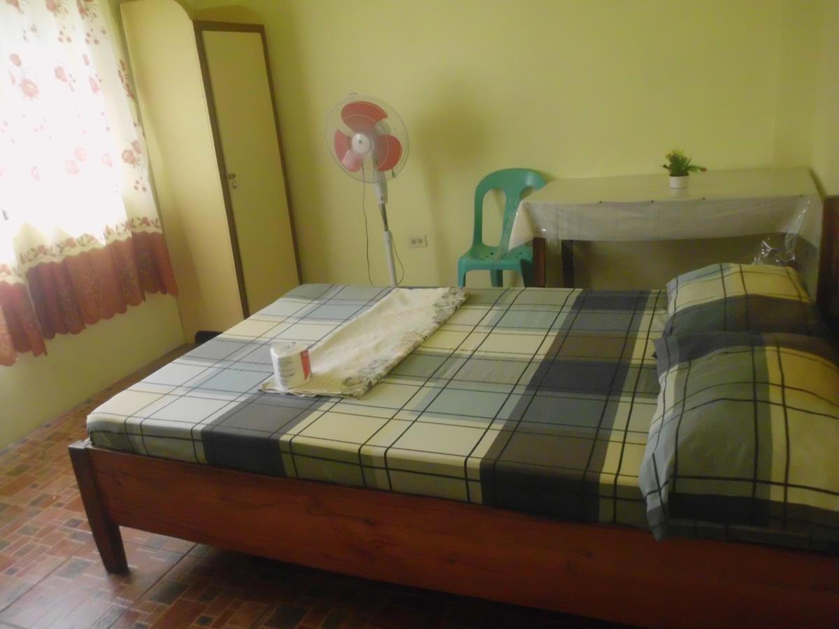 Fat Monkey Hostel Coron Zewnętrze zdjęcie