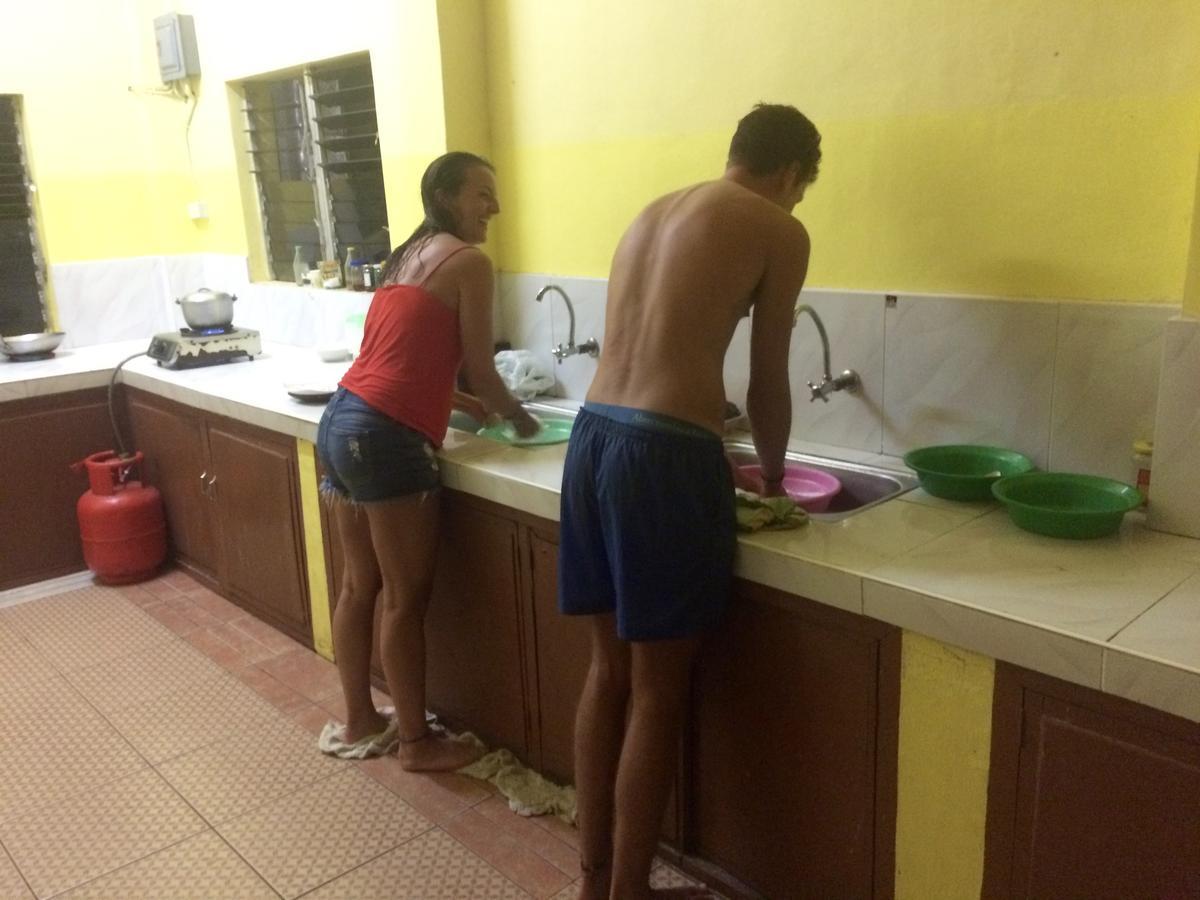 Fat Monkey Hostel Coron Zewnętrze zdjęcie