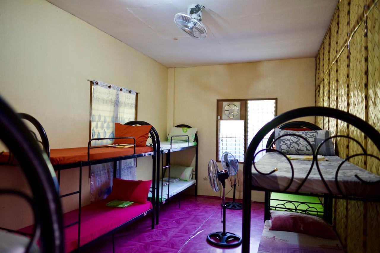 Fat Monkey Hostel Coron Zewnętrze zdjęcie