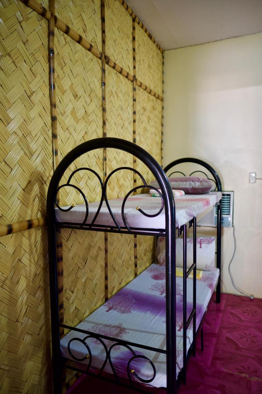 Fat Monkey Hostel Coron Zewnętrze zdjęcie