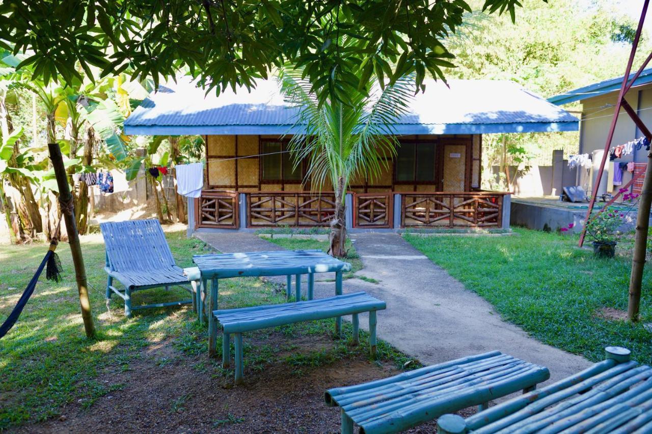 Fat Monkey Hostel Coron Zewnętrze zdjęcie