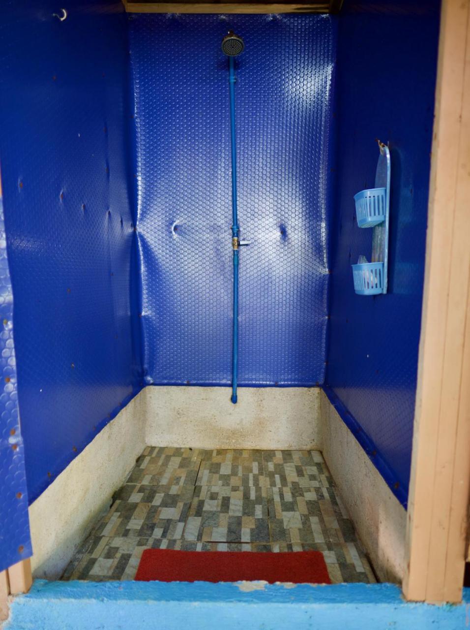 Fat Monkey Hostel Coron Zewnętrze zdjęcie